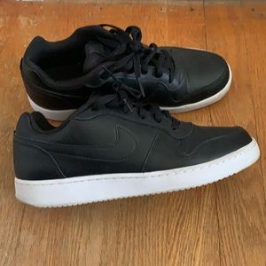 Ladies Black Nike Air Force 1